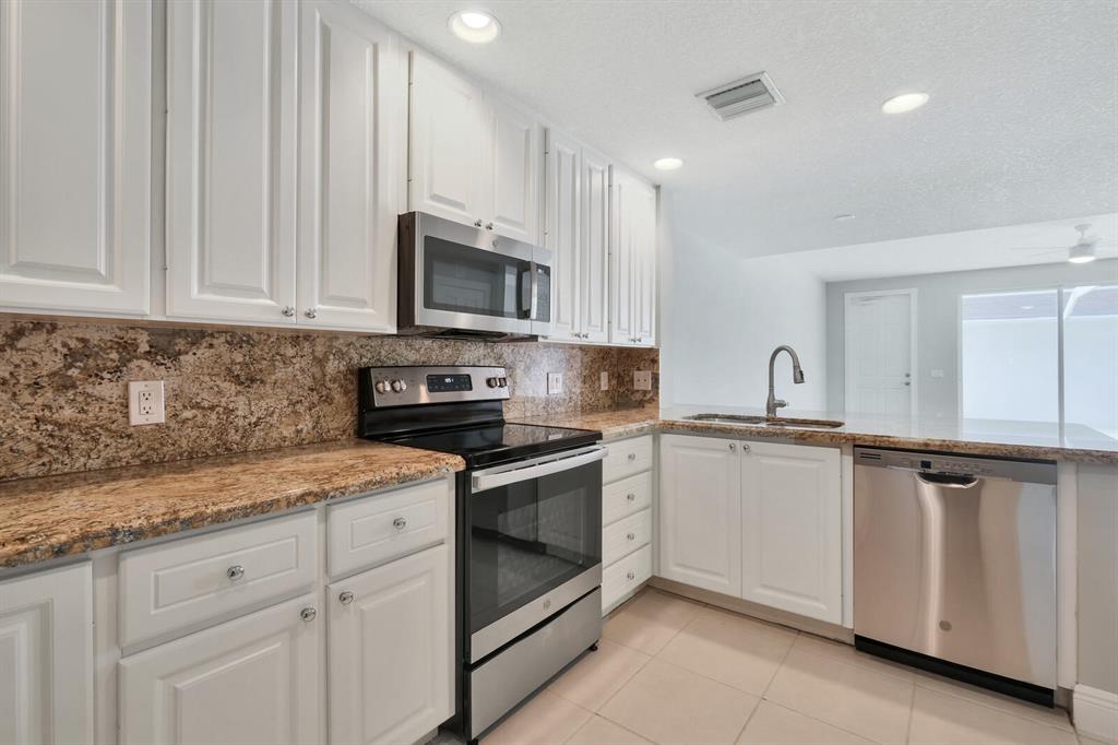 MARTINIQUE AT ABACOA 1 - Residential