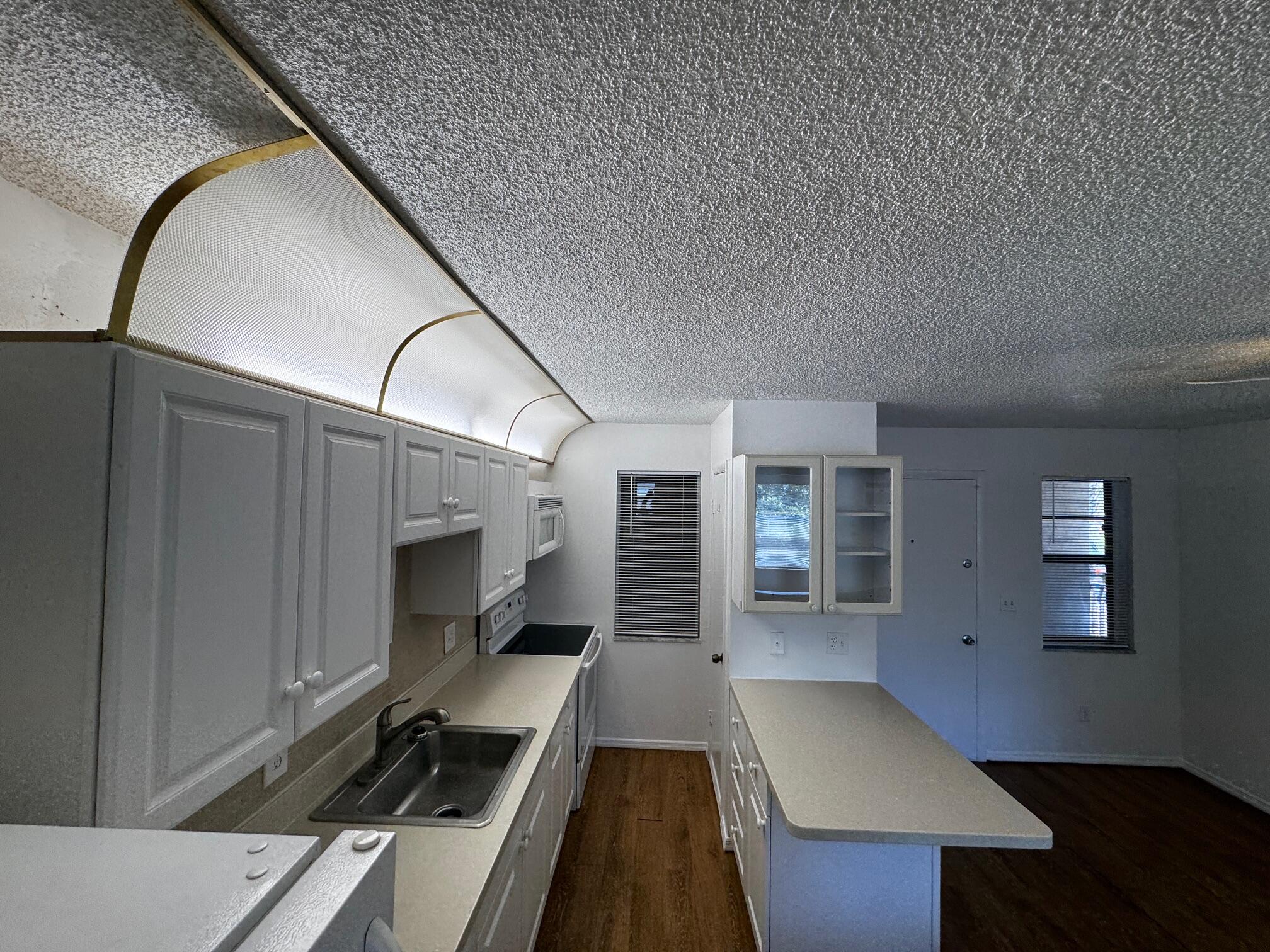 SIERRA CONDO APARTMENTS - Residential