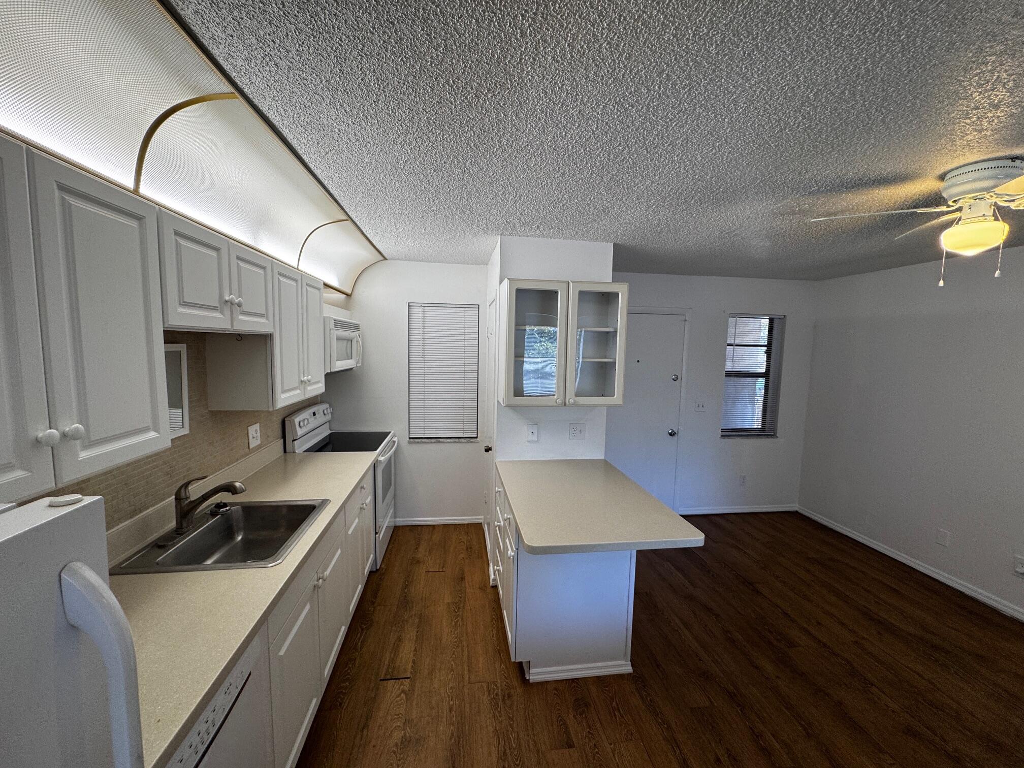 SIERRA CONDO APARTMENTS - Residential