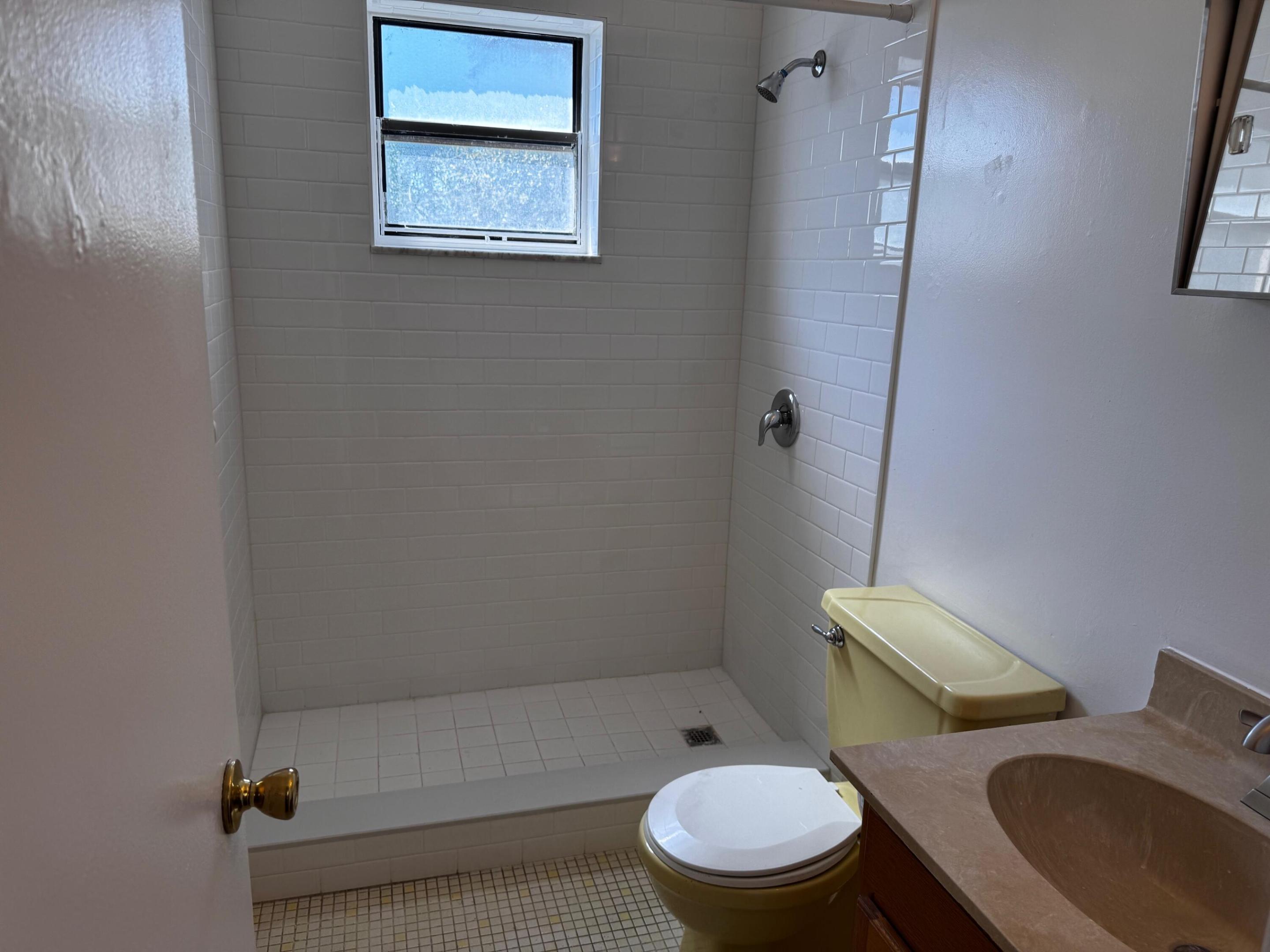 SIERRA CONDO APARTMENTS - Residential