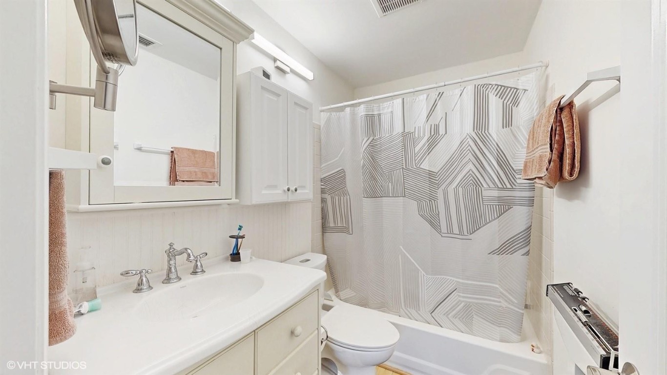 Wilton Pines Townhomes - Residential