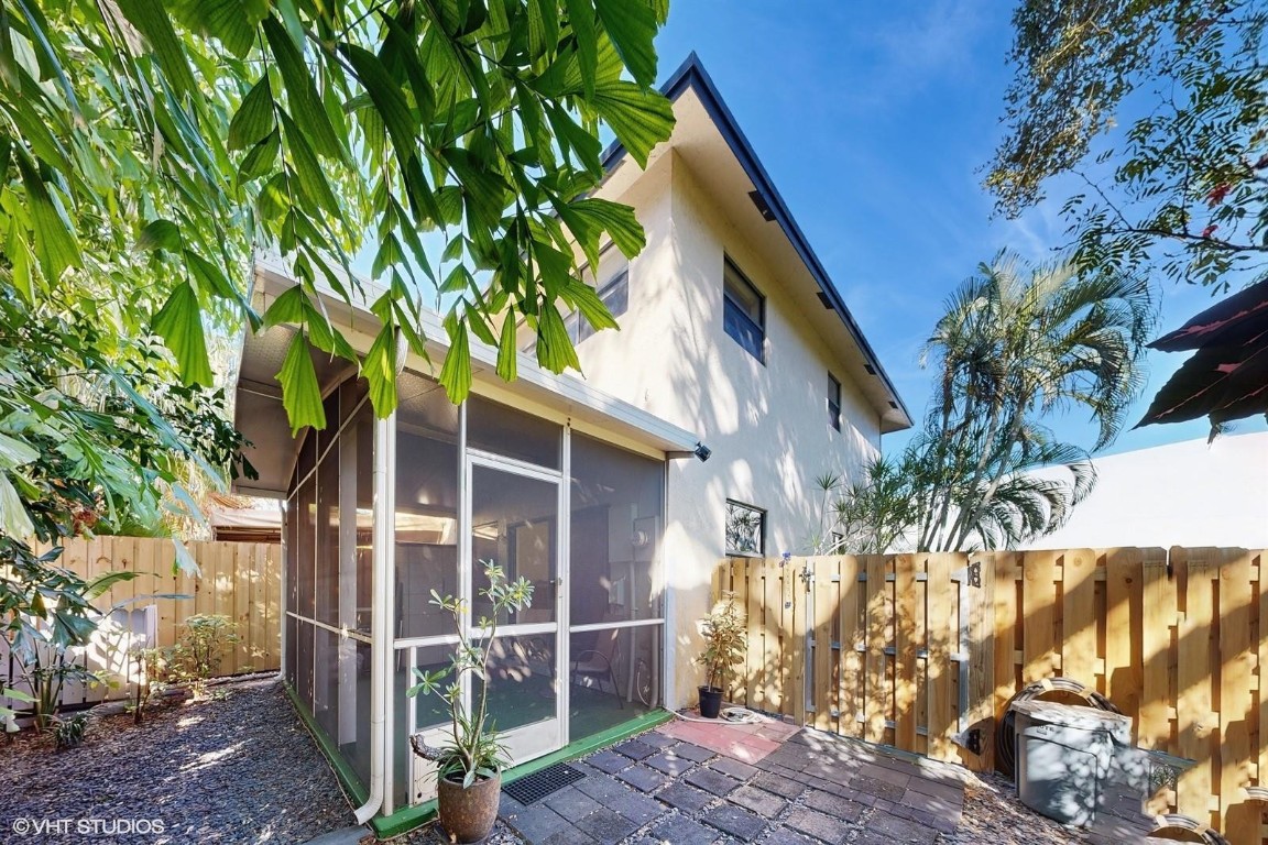 Wilton Pines Townhomes - Residential