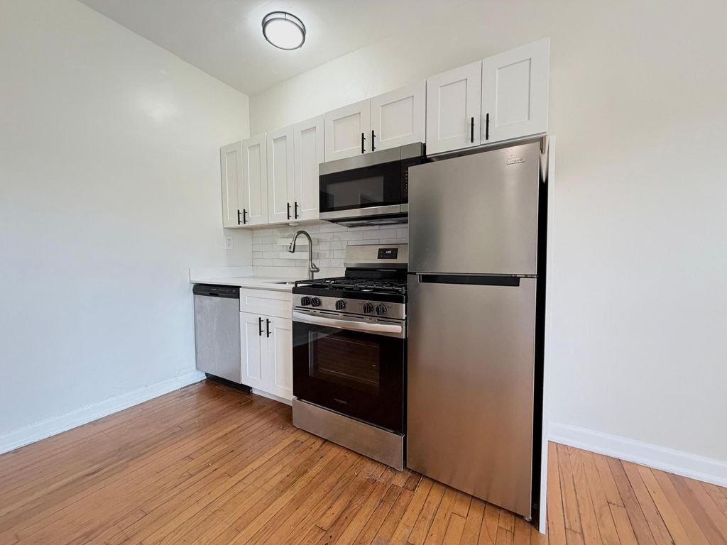 Photo of 623 Park Place #15, West Palm Beach, FL 33401 (MLS # B26019881)