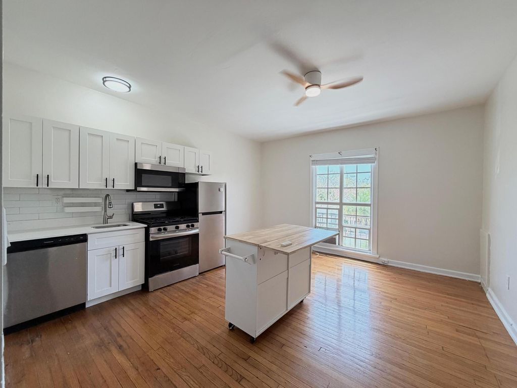 Photo of 623 Park Place #15, West Palm Beach, FL 33401 (MLS # B26019881)