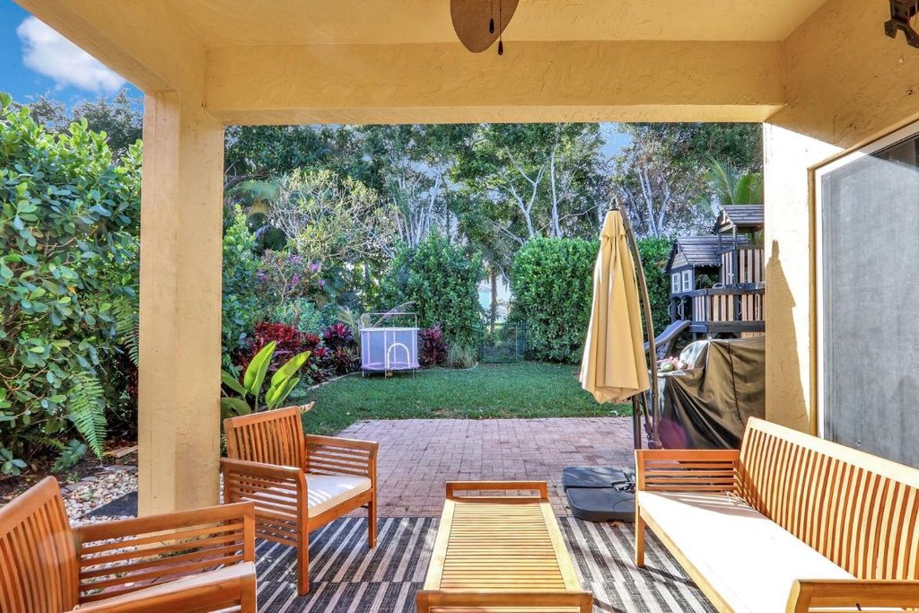 Photo of 5171 Elpine Way, Palm Beach Gardens, FL 33418 (MLS # F10546264)