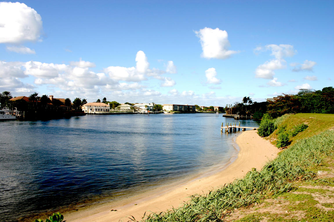 Hillsboro Mile - Land