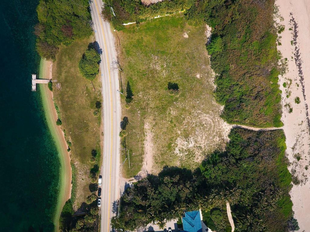 Hillsboro Mile - Land