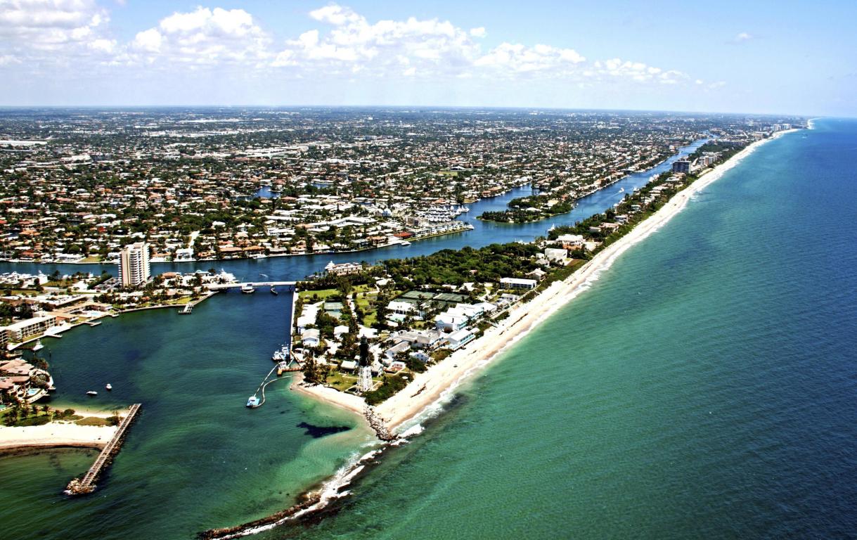 Hillsboro Mile - Land