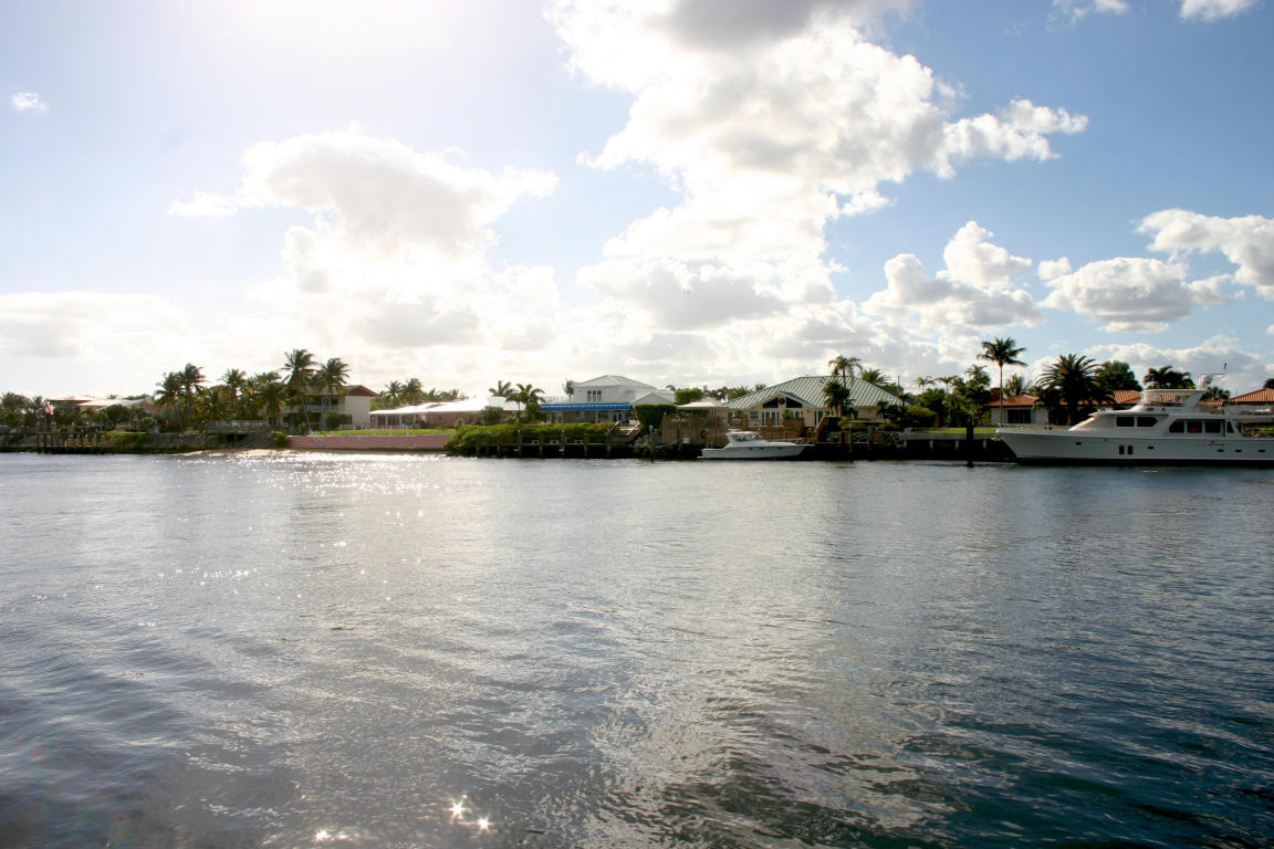 Hillsboro Mile - Land