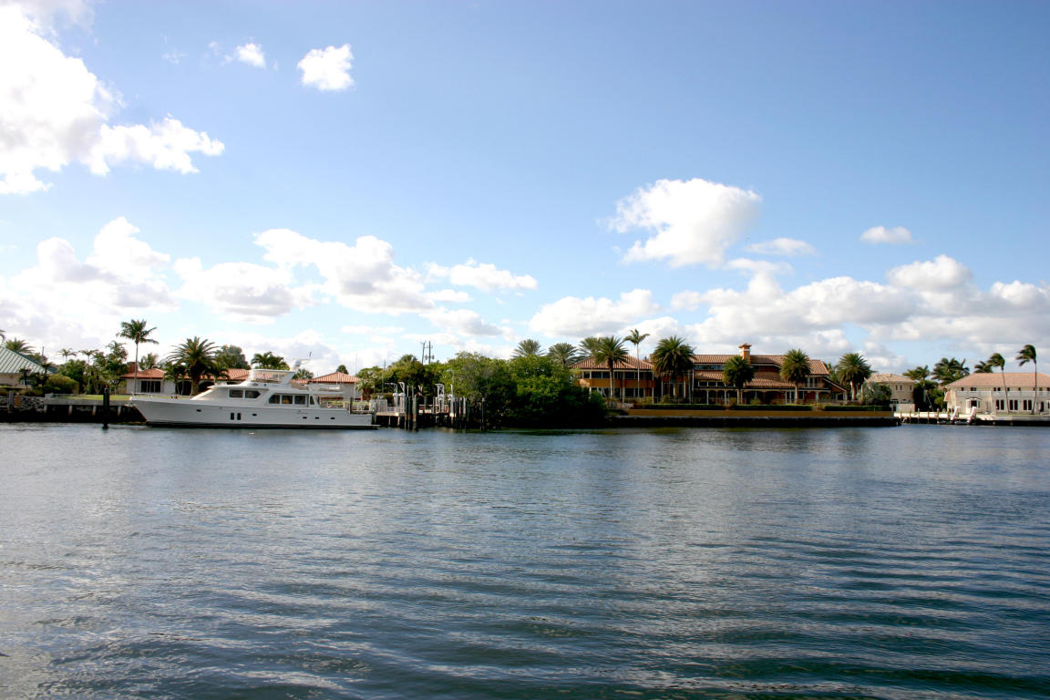 Hillsboro Mile - Land