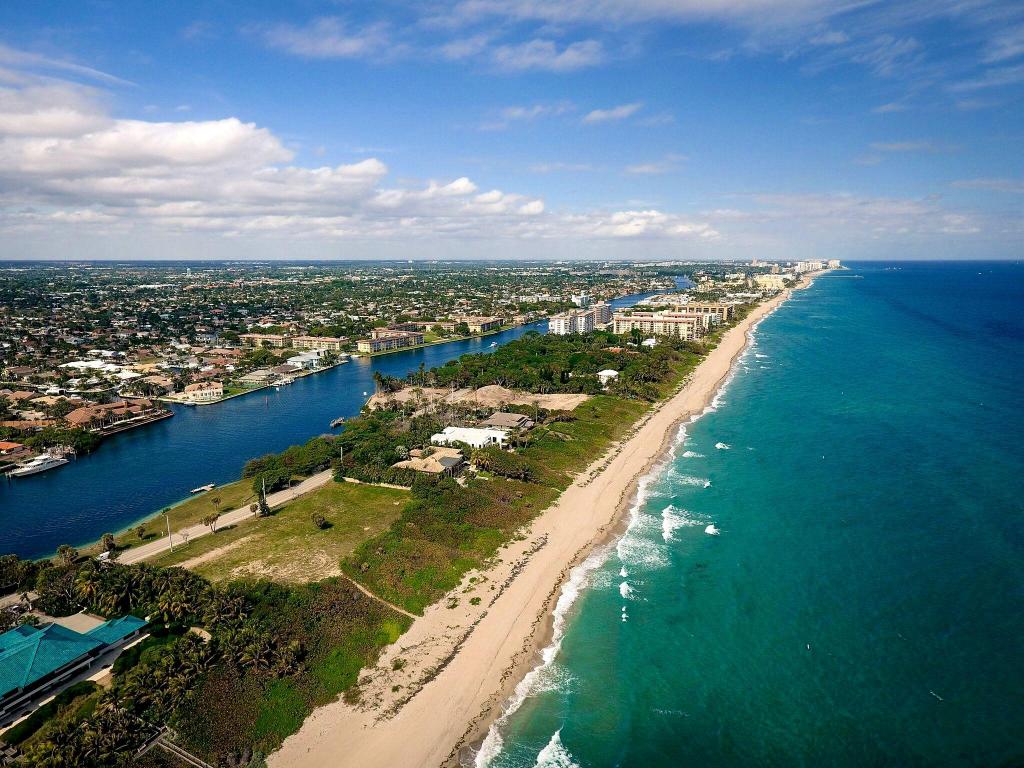 Hillsboro Mile - Land