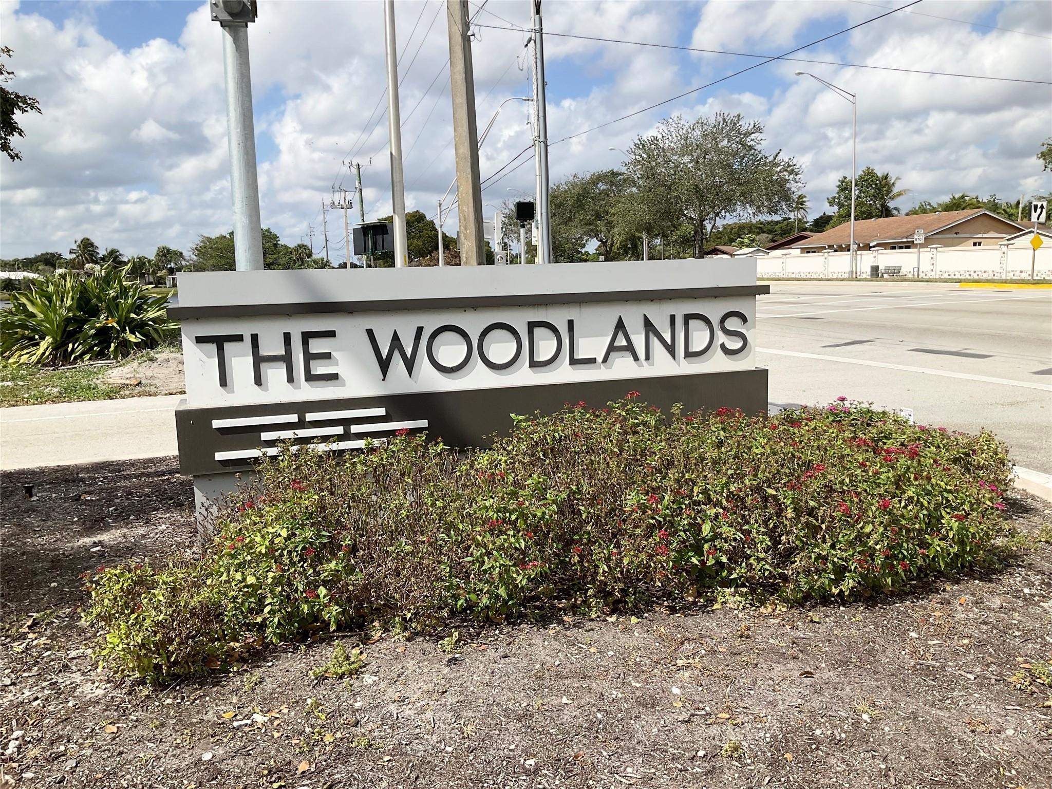 WOODLANDS SEC EIGHT - Residential