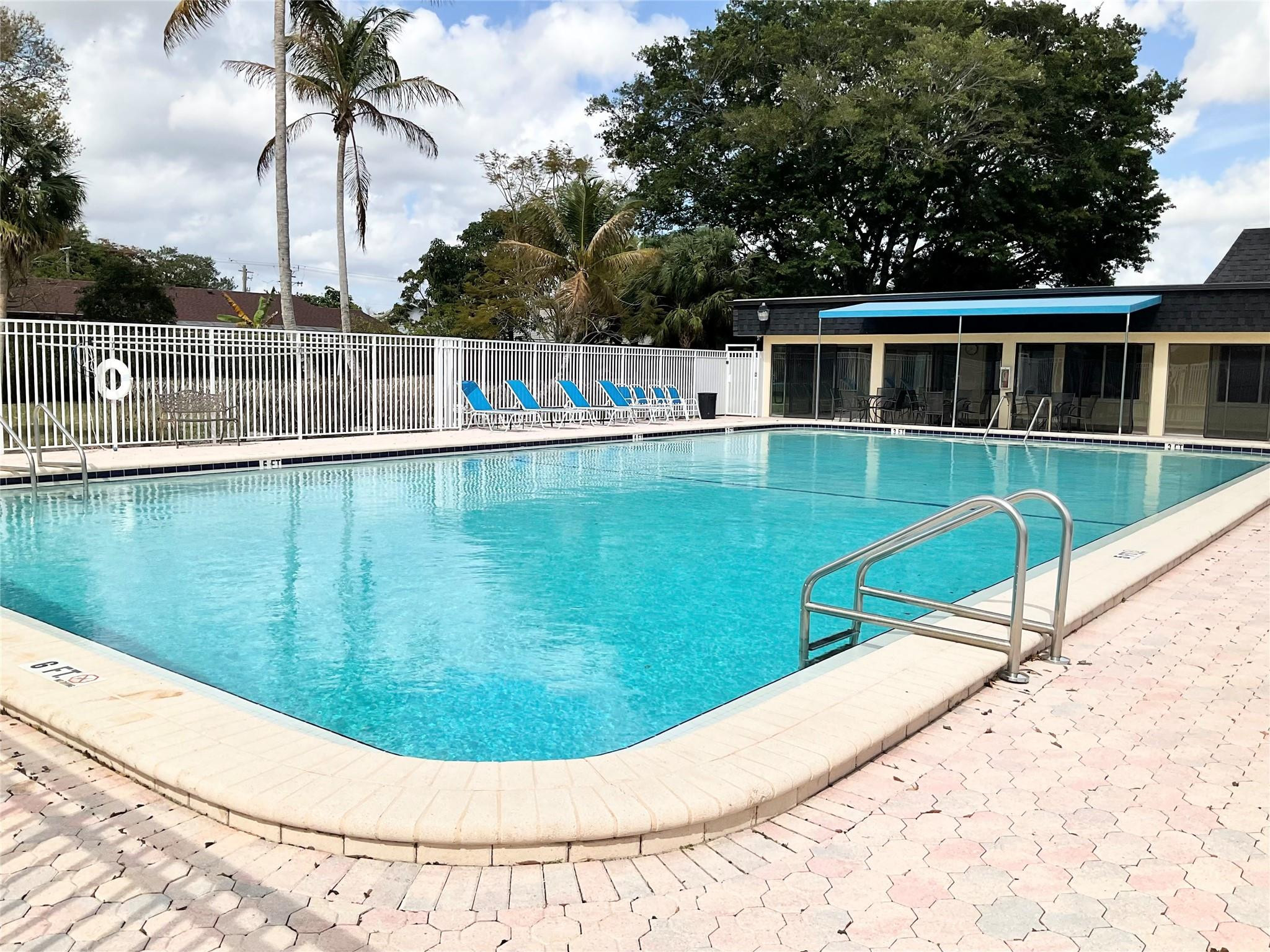 WOODLANDS SEC EIGHT - Residential