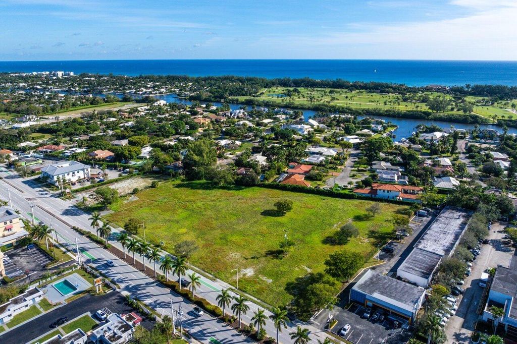 Photo of 2419 N Federal Highway, Delray Beach, FL 33483 (MLS # R11092974)
