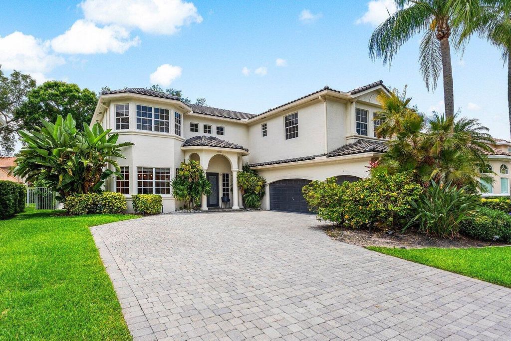Photo of 9755 Parkview Avenue, Boca Raton, FL 33428 (MLS # R11100318)