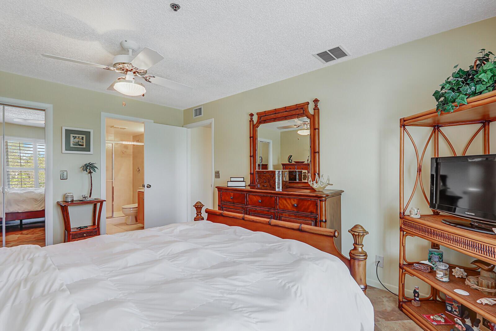 JENSEN BEACH CLUB CONDO - Residential