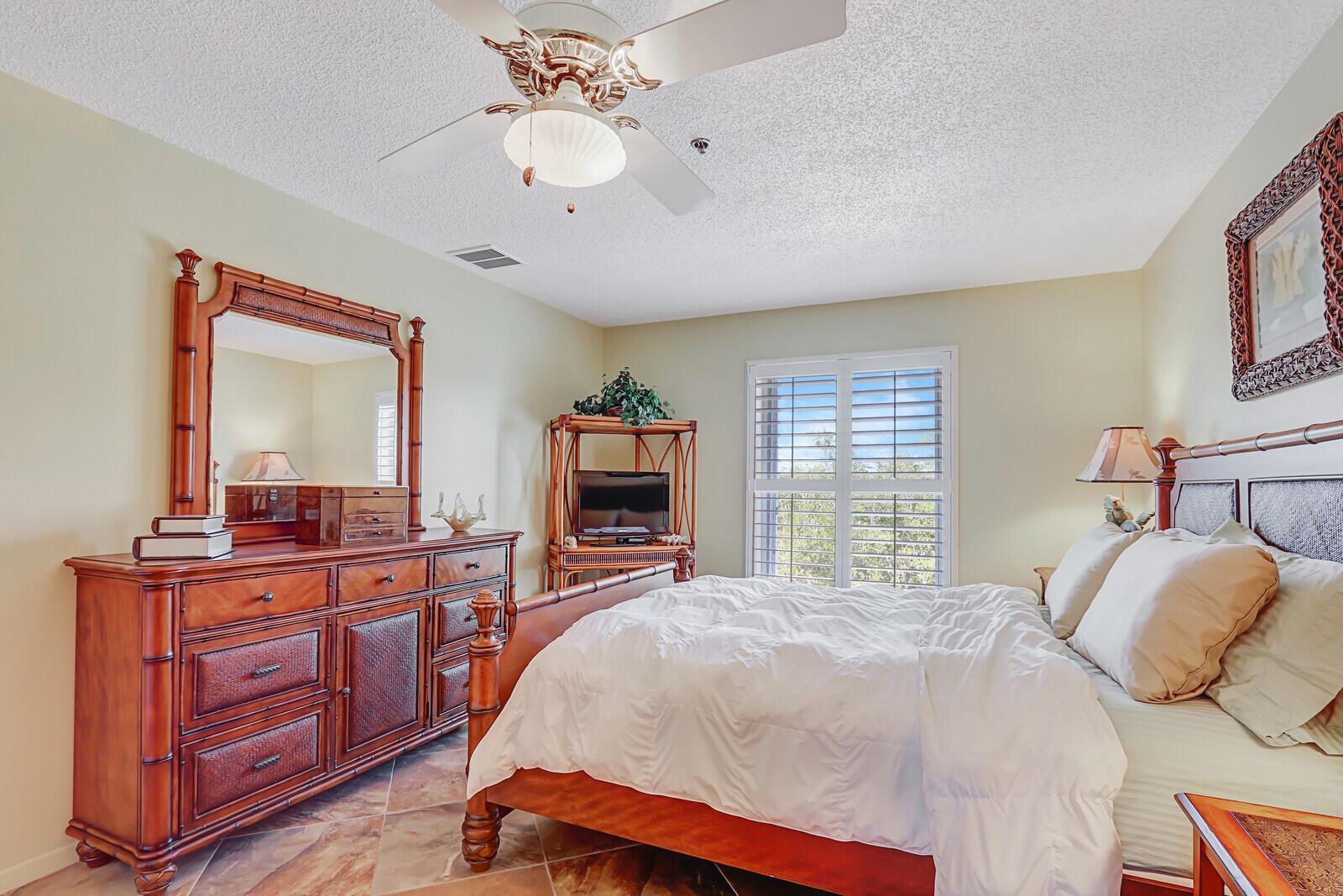 JENSEN BEACH CLUB CONDO - Residential