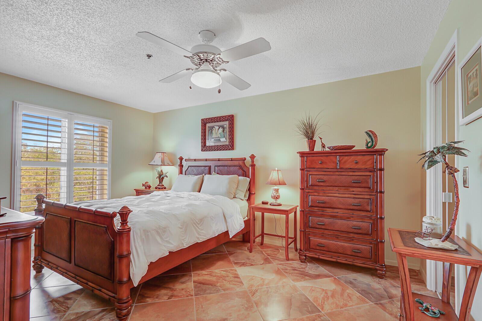 JENSEN BEACH CLUB CONDO - Residential