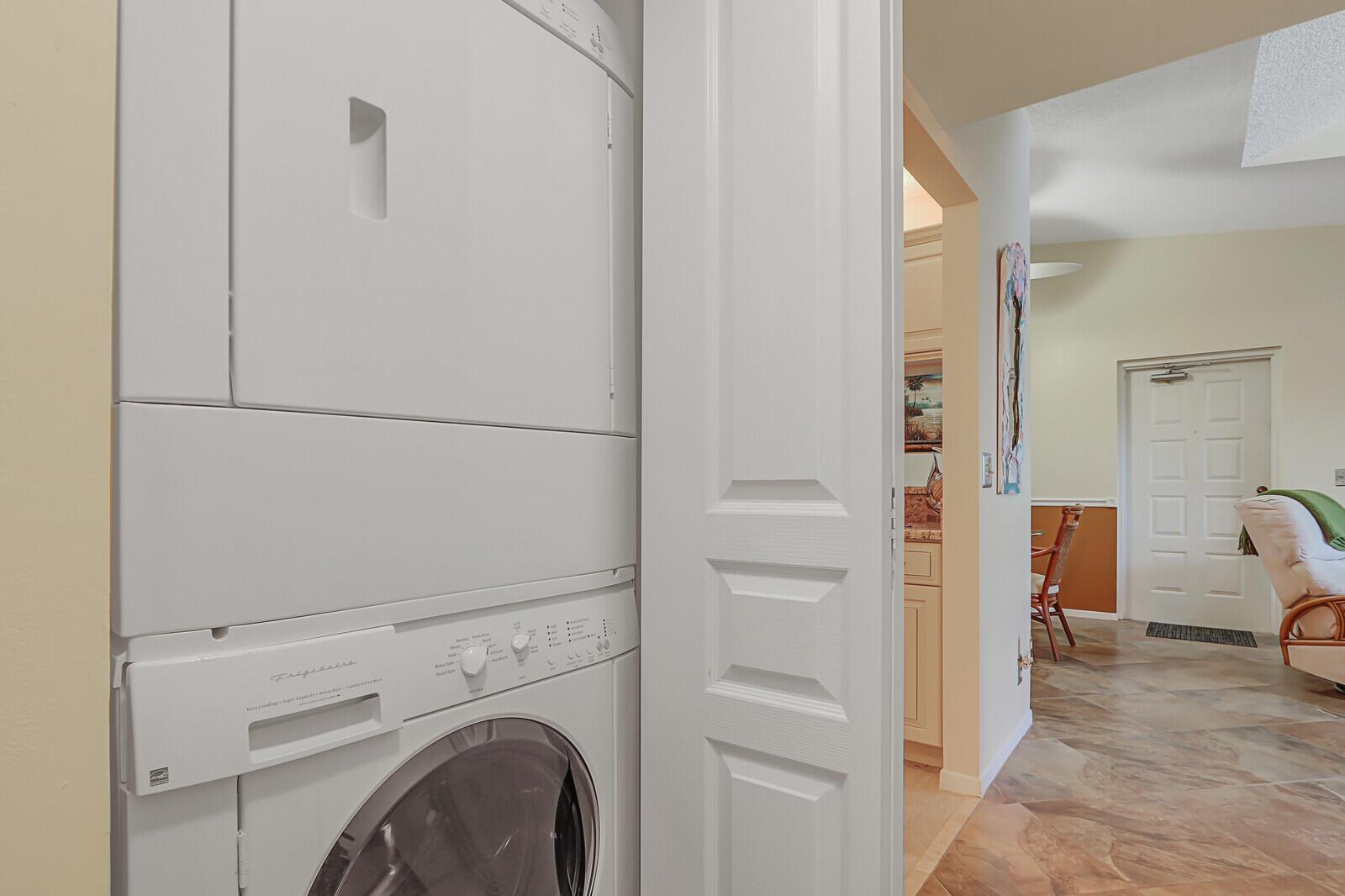 JENSEN BEACH CLUB CONDO - Residential