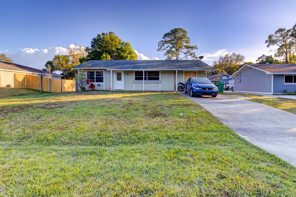 Photo of 7603 Miramar Avenue, Fort Pierce, FL 34951 (MLS # R10695082)