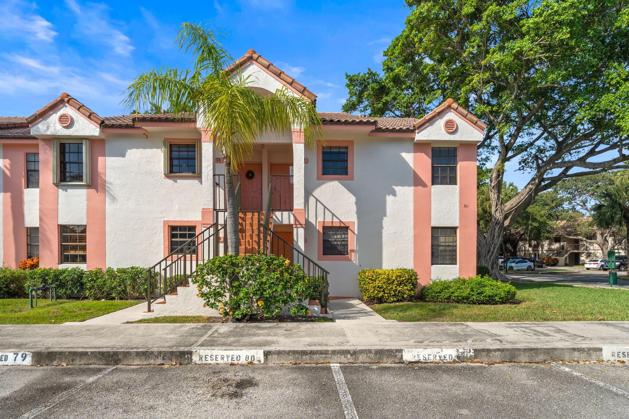 301 Norwood Terrace N230