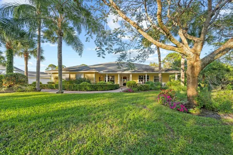 19077 SE County Line Road, Jupiter, FL 33469 - MLS#: R11067992