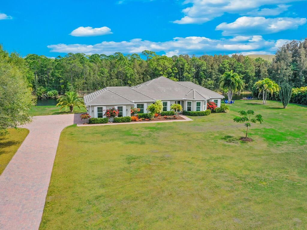 Photo of 1059 SW Lynwood Lane, Palm City, FL 34990 (MLS # R10784752)