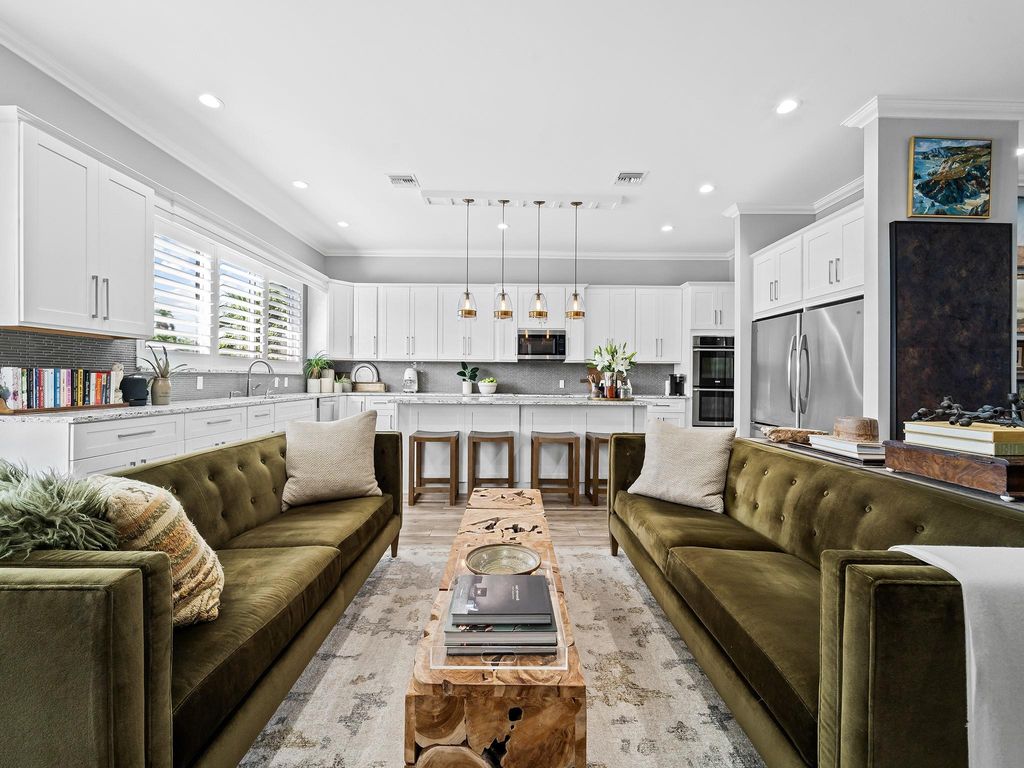 Photo of 4011 NE 16th Terrace, Oakland Park, FL 33334 (MLS # F10432250)