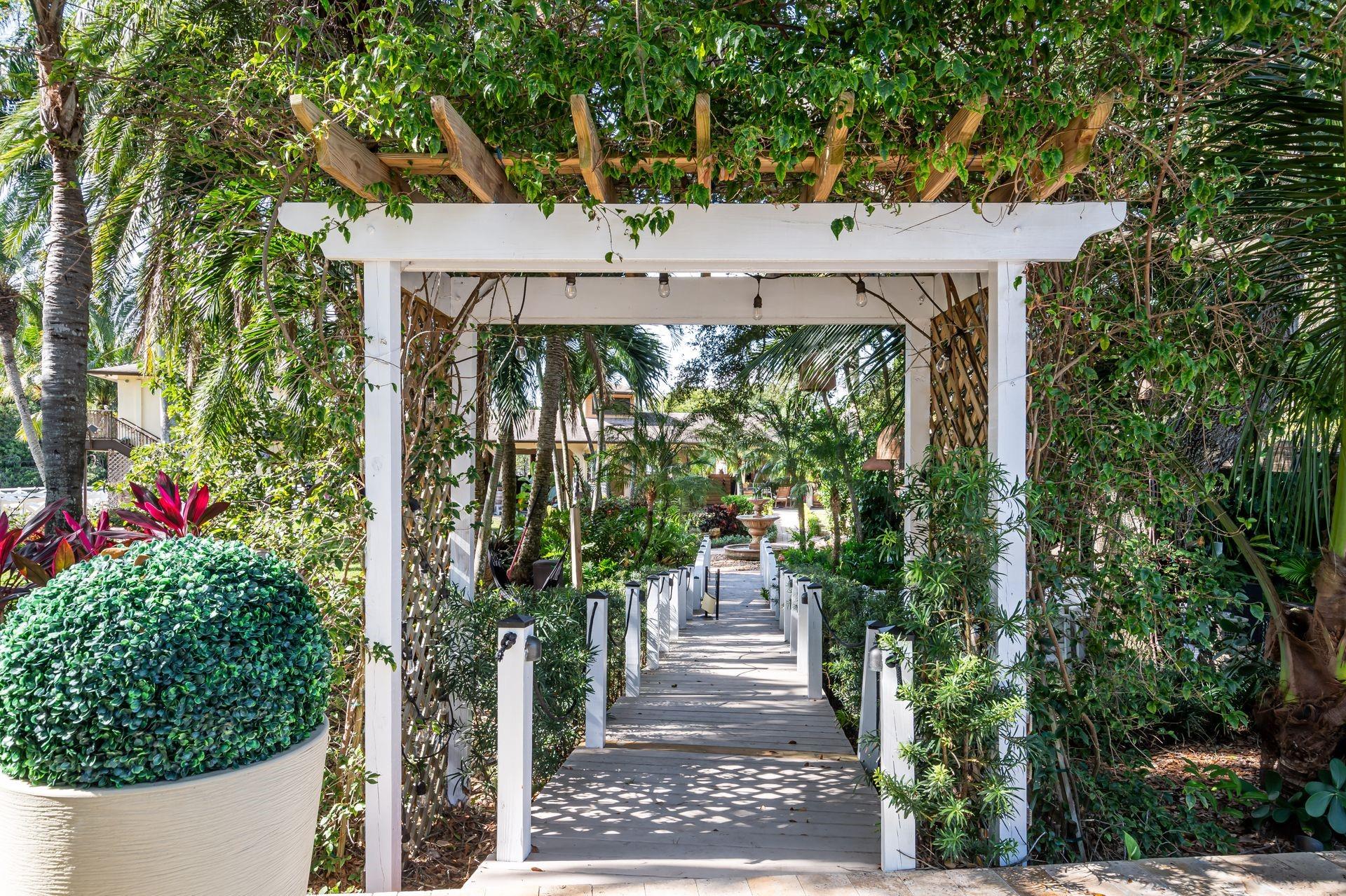 ROLLING OAKS - Residential