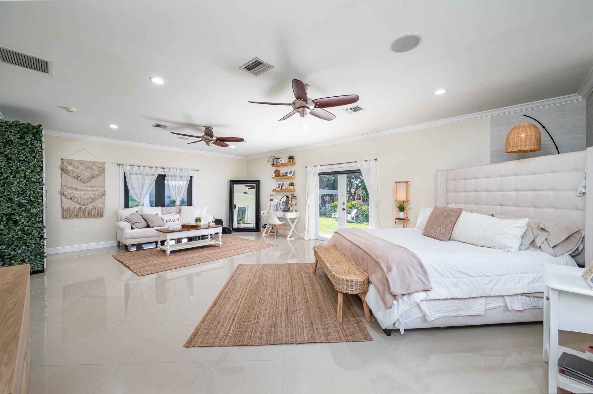 ROLLING OAKS - Residential