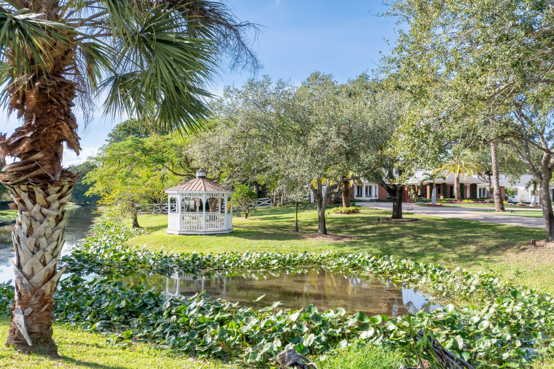 ROLLING OAKS - Residential