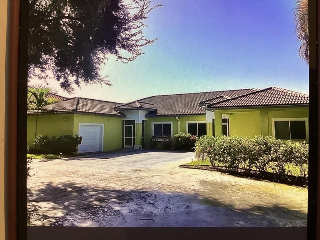 Photo of 8798 NW 35th Street, Coral Springs, FL 33065 (MLS # F10556682)