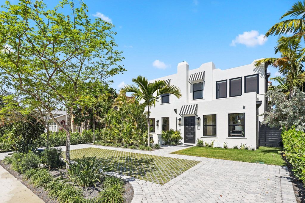 Photo of 317 Greymon Dr, West Palm Beach, FL 33405 (MLS # B26000834)