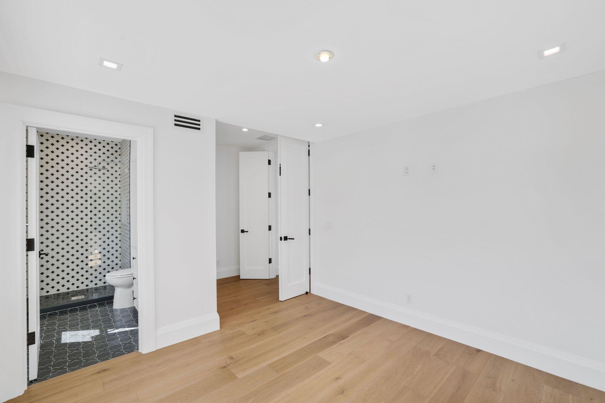 SOUTHLAND PARK - Residential