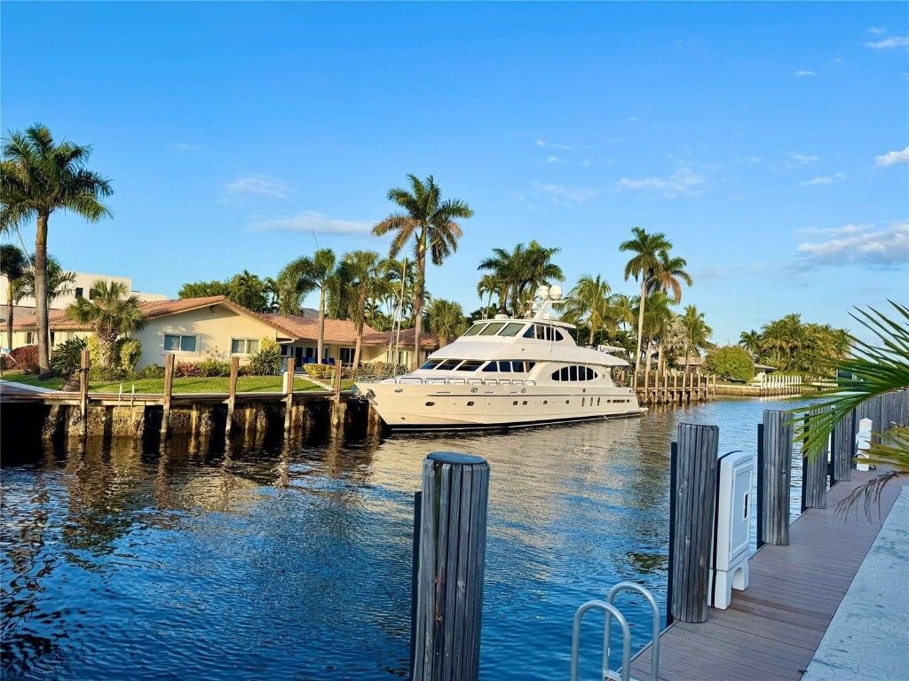 Photo of 3111 NE 51st Street #201C, Fort Lauderdale, FL 33308 (MLS # F10538971)