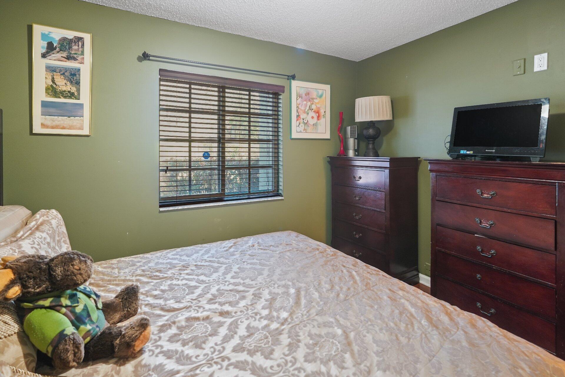 Holiday Springs - Residential