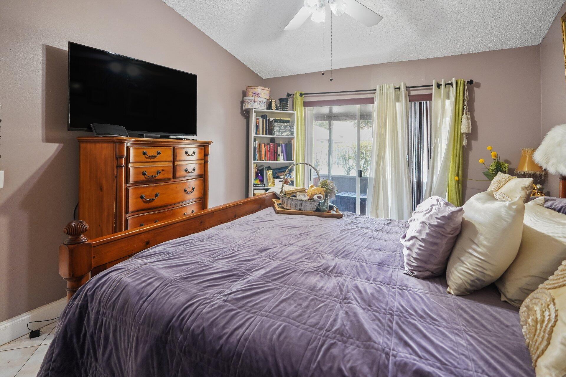 Holiday Springs - Residential