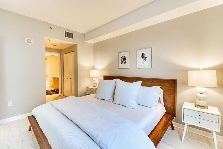 CITY PALMS CONDO - Residential Lease