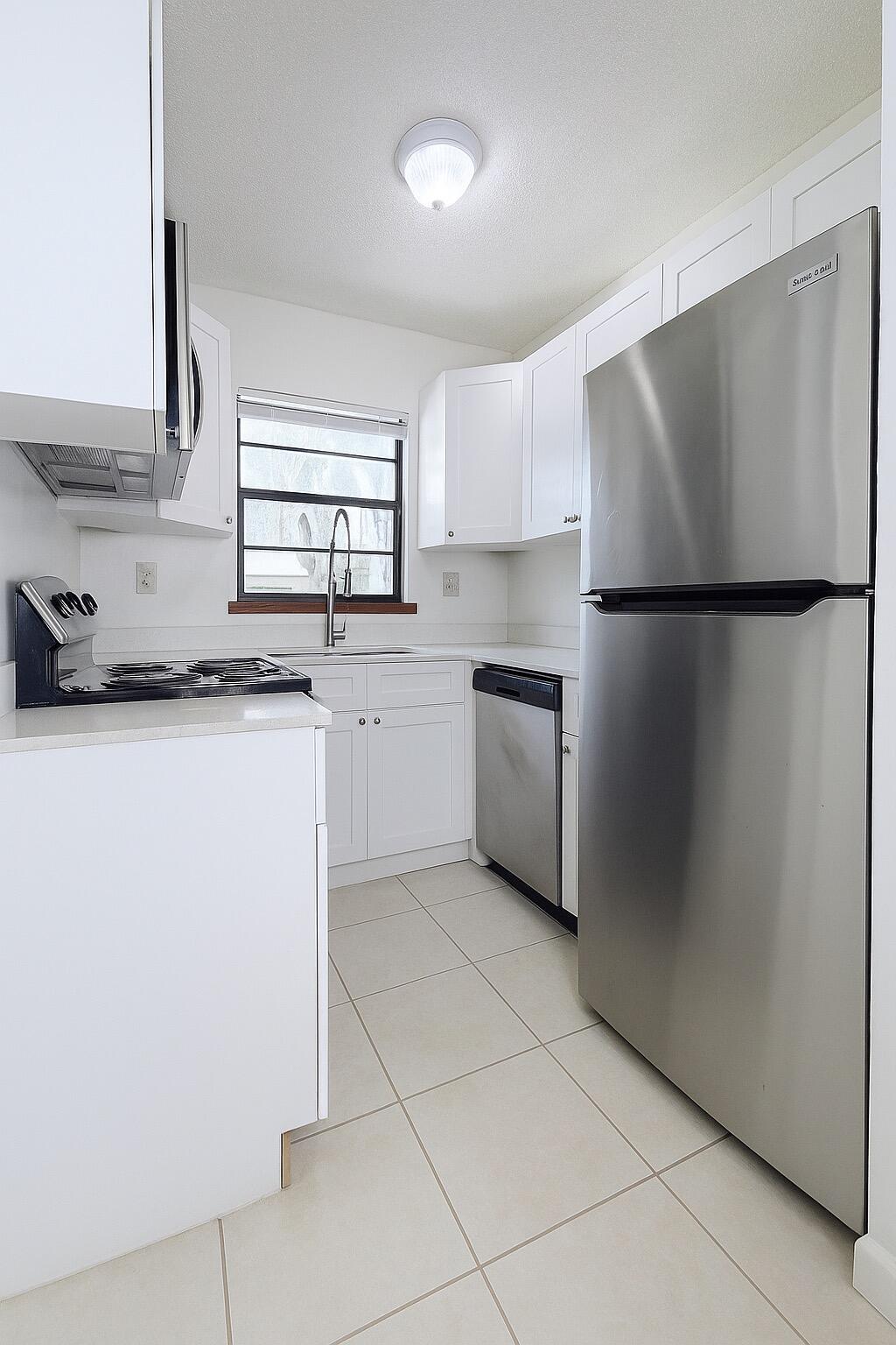 1226 N Haverhill Road 4