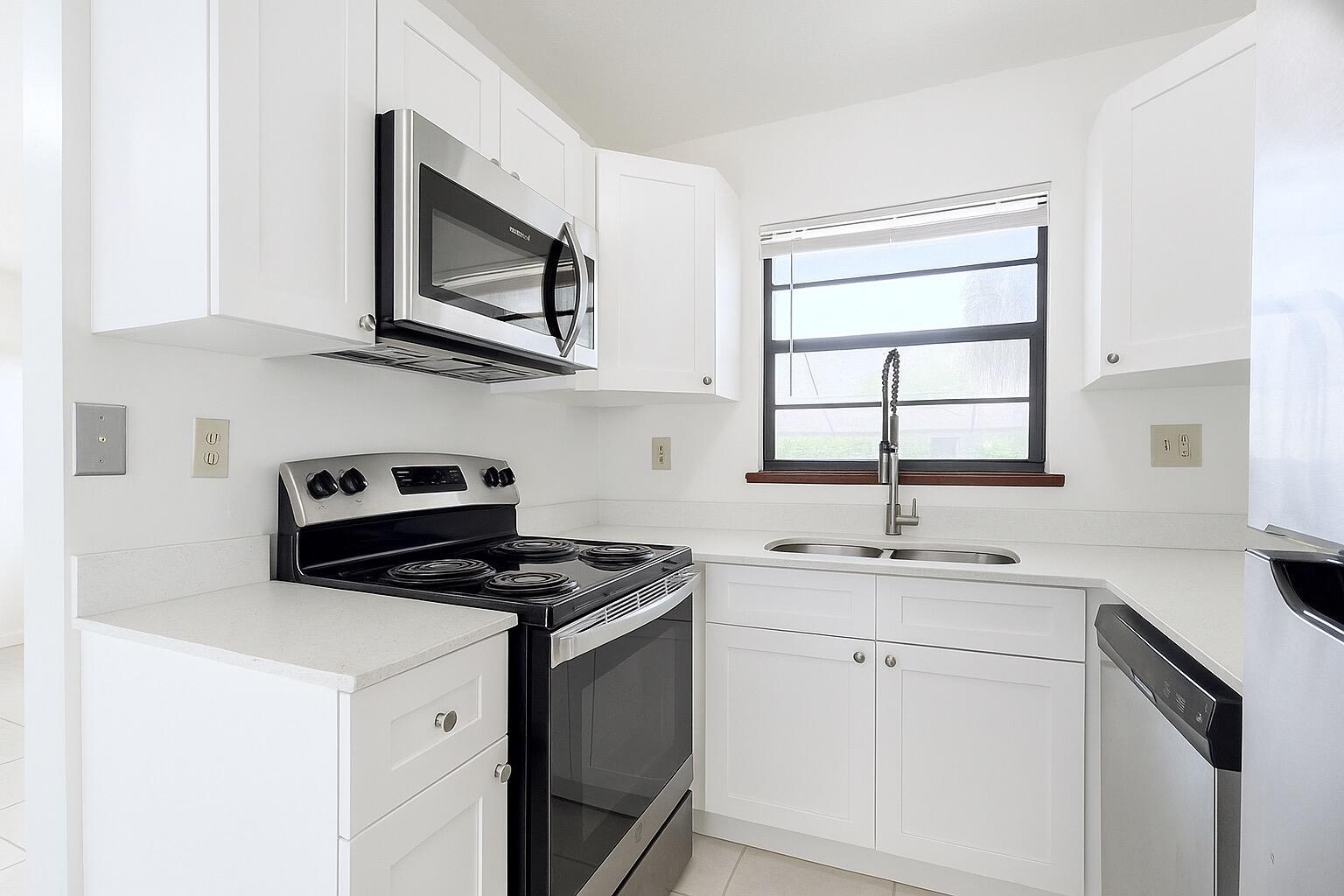 1226 N Haverhill Road 4