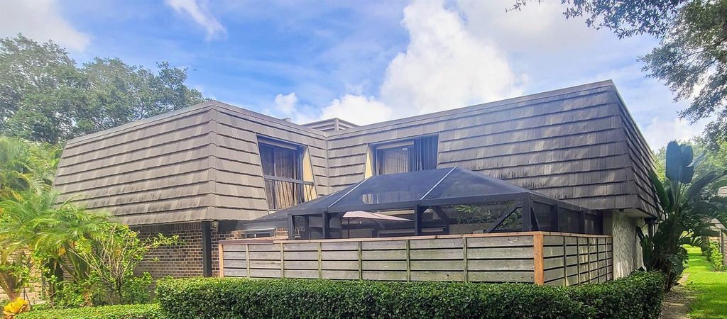 Photo of 1123 11th Terrace, Palm Beach Gardens, FL 33418 (MLS # R10999934)