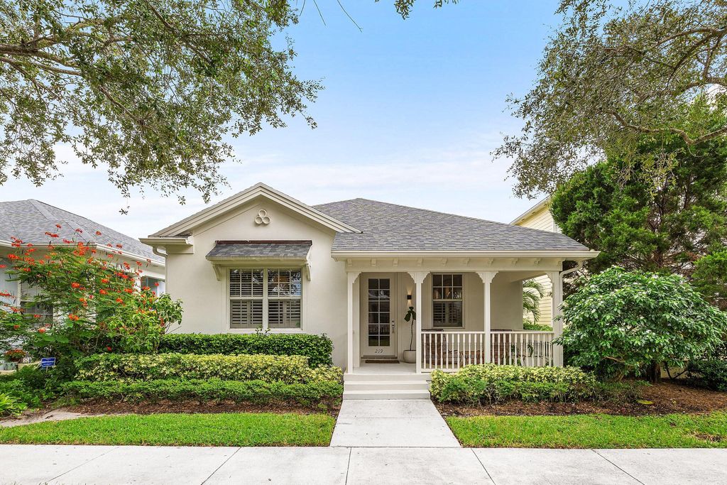 Photo of 219 New Haven Boulevard, Jupiter, FL 33458 (MLS # R11134469)