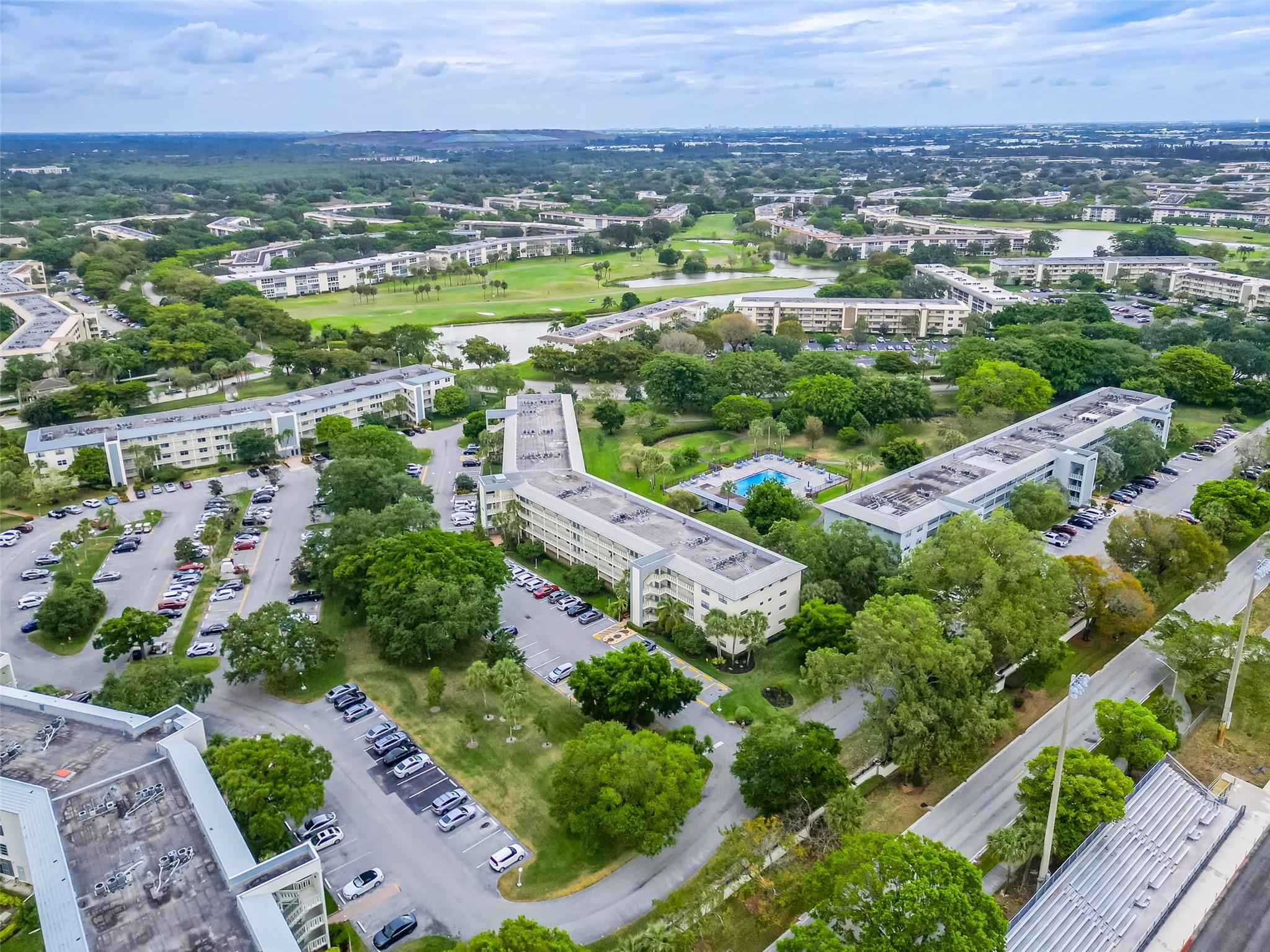 WYNMOOR VILLAGE - Residential