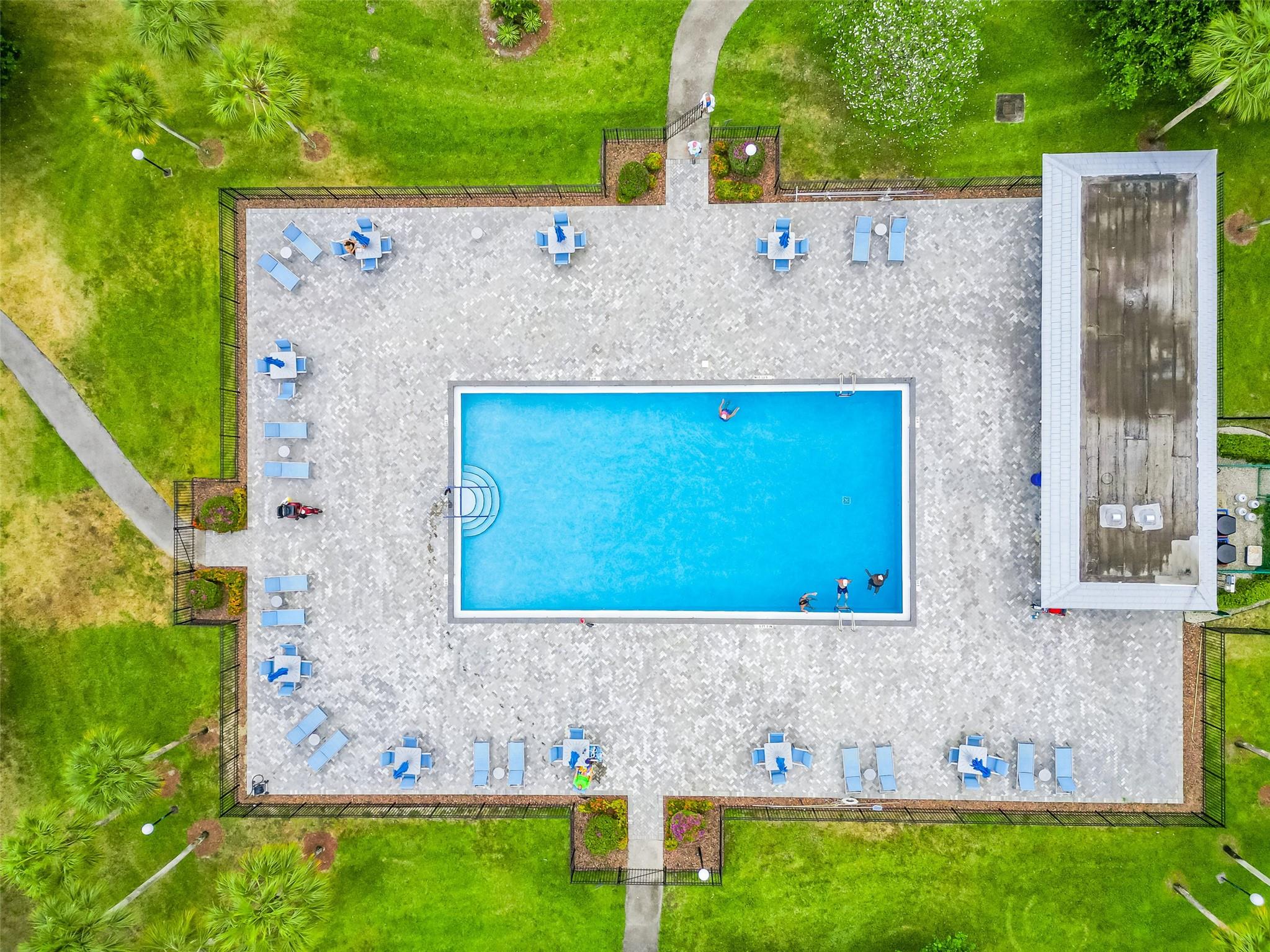 WYNMOOR VILLAGE - Residential