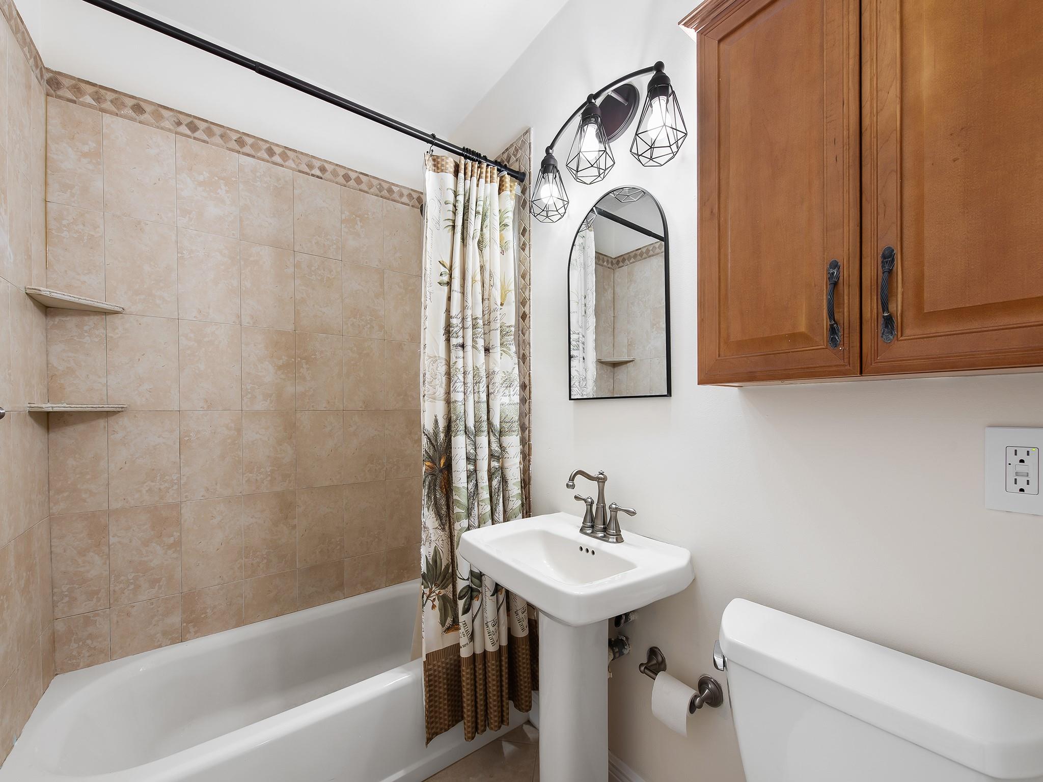 NORTH ANDREWS GARDENS - Residential