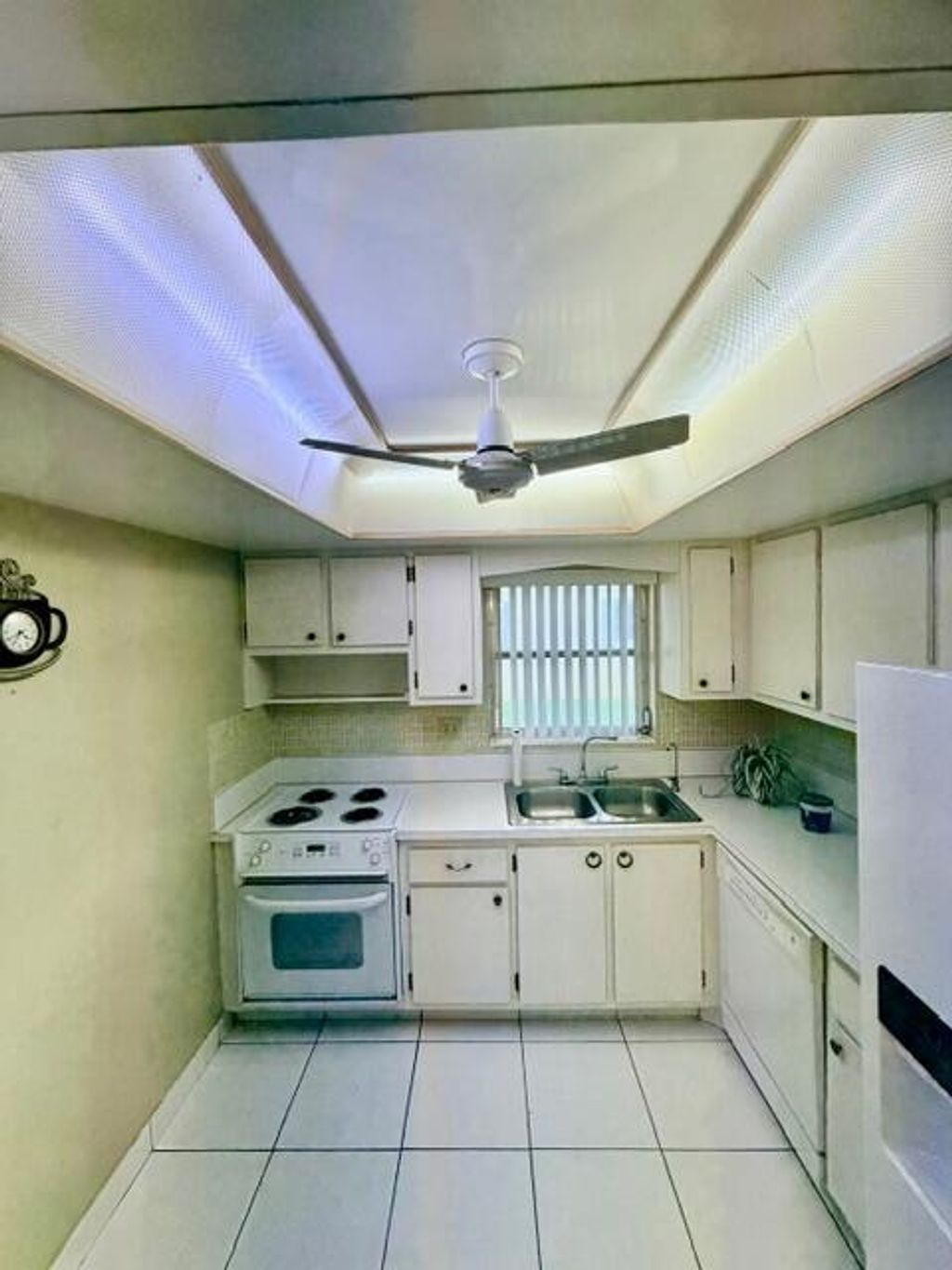 Photo of 2581 Barkley Drive W #H, West Palm Beach, FL 33415 (MLS # R11136954)