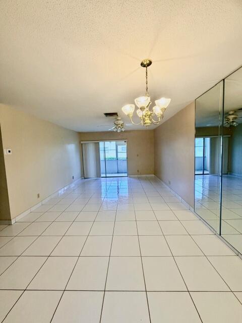 CRESTHAVEN VILLAS 11 COND - Residential