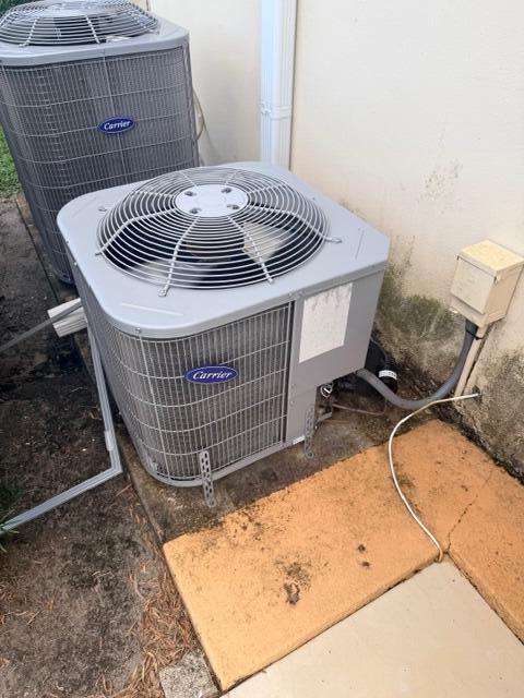 CRESTHAVEN VILLAS 11 COND - Residential