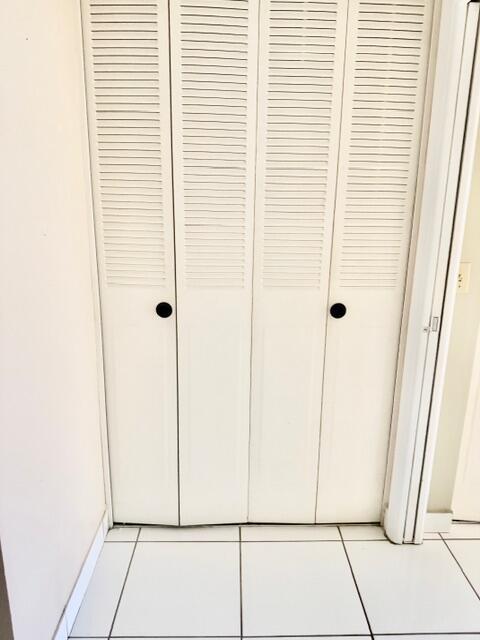 CRESTHAVEN VILLAS 11 COND - Residential