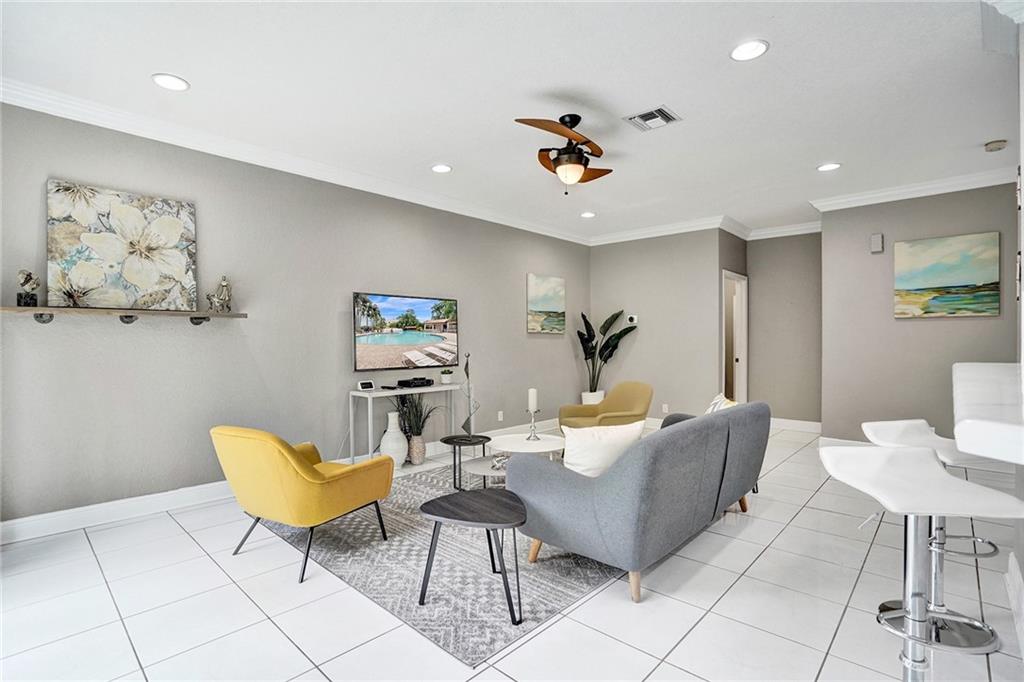 HARBOUR SPRINGS AT MISSIO - Residential